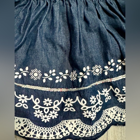 Flapdoodles Ruffled Sleeved Blouse w/Scalloped Denim Pleated Skirt Set. Size 4. - Picture 8 of 9